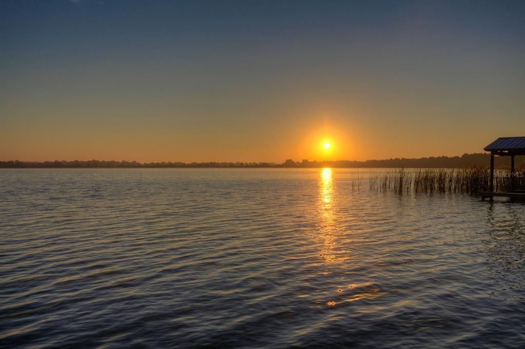 For Sale: $950,000 (1.54 acres)