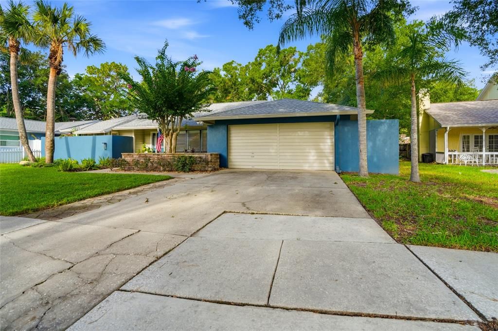 En Venta: $585,000 (4 camas, 2 baños, 2170 Pies cuadrados)