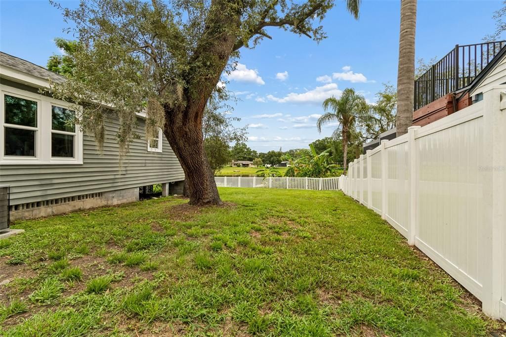 Activo con contrato: $422,000 (3 camas, 2 baños, 1176 Pies cuadrados)