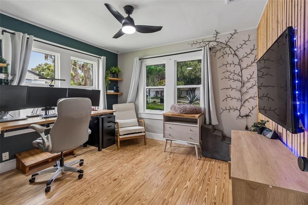 Activo con contrato: $422,000 (3 camas, 2 baños, 1176 Pies cuadrados)
