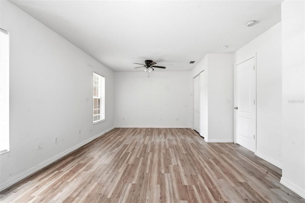 En Venta: $319,900 (3 camas, 2 baños, 1617 Pies cuadrados)