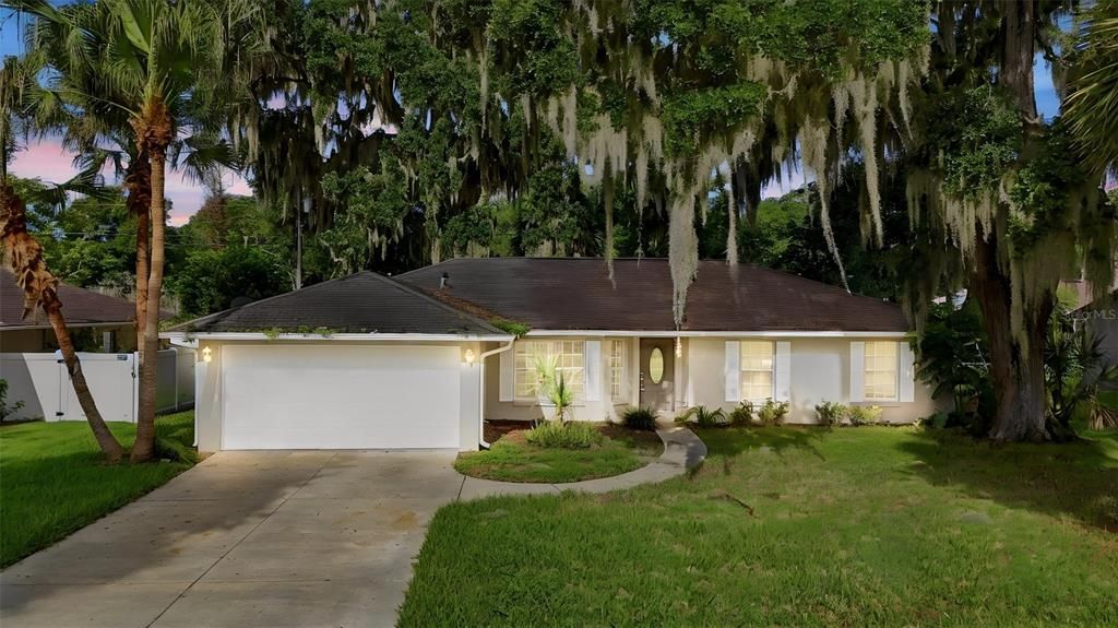 En Venta: $319,900 (3 camas, 2 baños, 1617 Pies cuadrados)