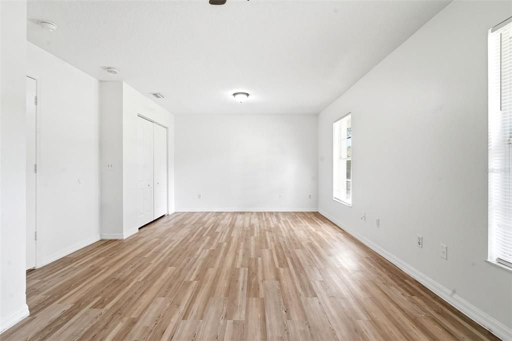 En Venta: $319,900 (3 camas, 2 baños, 1617 Pies cuadrados)