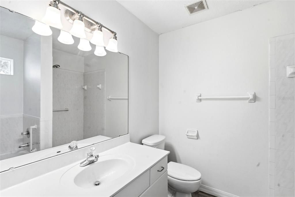 En Venta: $319,900 (3 camas, 2 baños, 1617 Pies cuadrados)