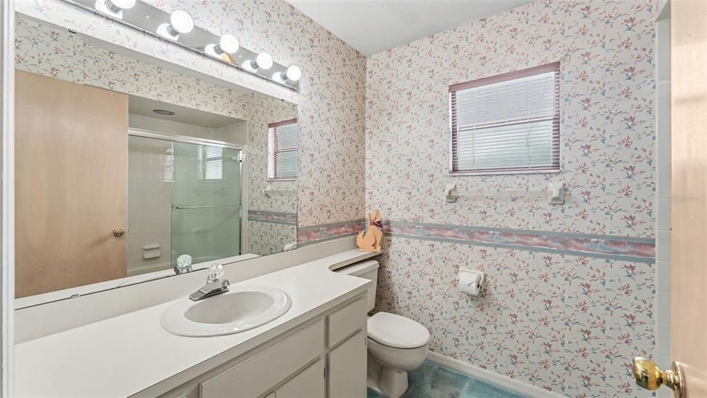 Под контрактом: $149,000 (2 спален, 2 ванн, 1942 Квадратных фут)