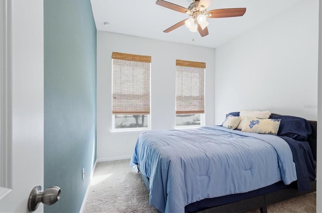 For Sale: $399,000 (3 beds, 3 baths, 1728 Square Feet)