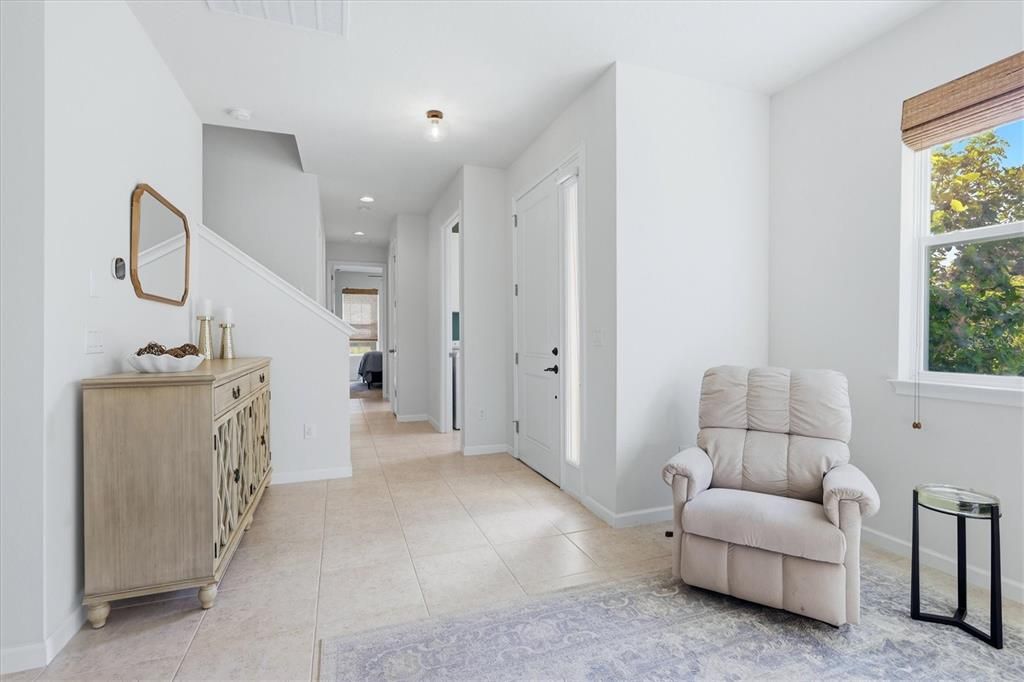For Sale: $399,000 (3 beds, 3 baths, 1728 Square Feet)