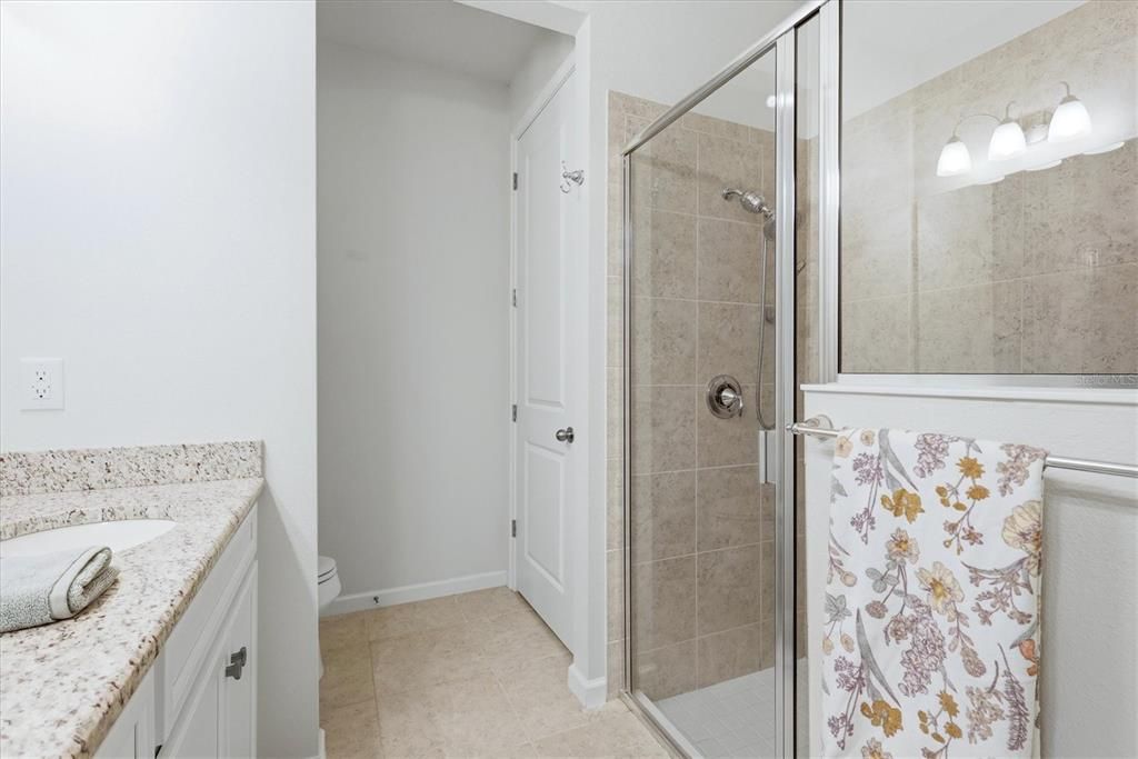 For Sale: $399,000 (3 beds, 3 baths, 1728 Square Feet)