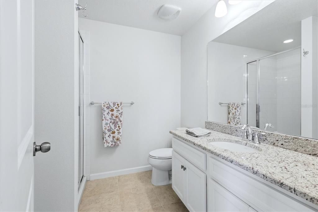 For Sale: $399,000 (3 beds, 3 baths, 1728 Square Feet)