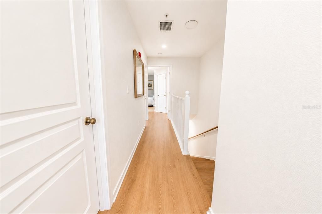 En Venta: $379,000 (2 camas, 2 baños, 1360 Pies cuadrados)