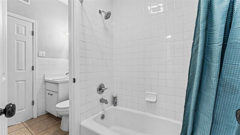 На продажу: $295,000 (3 спален, 1 ванн, 1190 Квадратных фут)