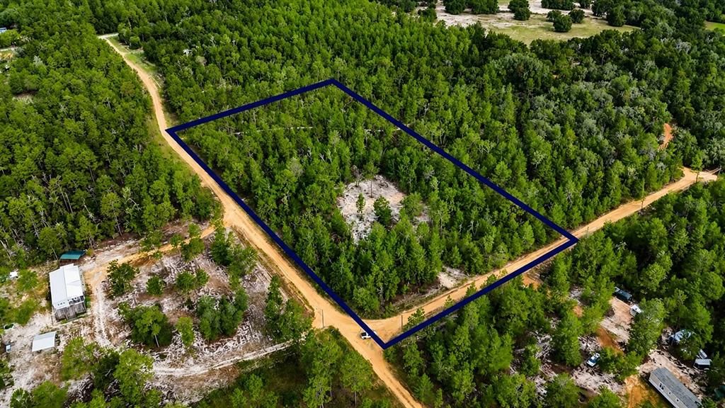 На продажу: $85,000 (5.41 acres)