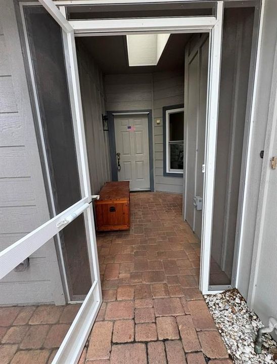 En Venta: $285,000 (3 camas, 2 baños, 1350 Pies cuadrados)