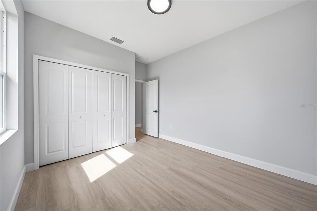 В аренду: $2,500 (4 спален, 2 ванн, 1636 Квадратных фут)