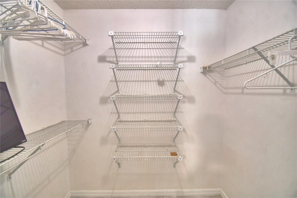 На продажу: $599,900 (4 спален, 2 ванн, 2218 Квадратных фут)