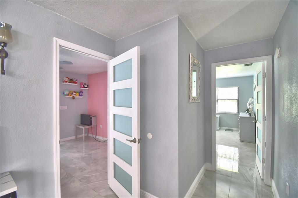 На продажу: $599,900 (4 спален, 2 ванн, 2218 Квадратных фут)