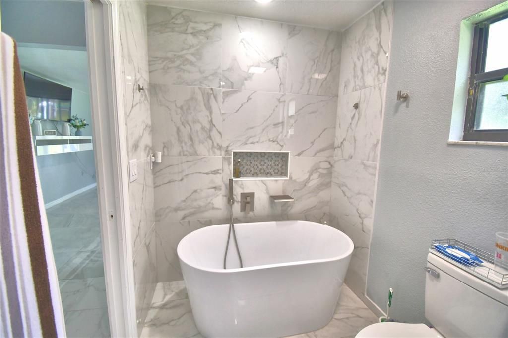 На продажу: $599,900 (4 спален, 2 ванн, 2218 Квадратных фут)