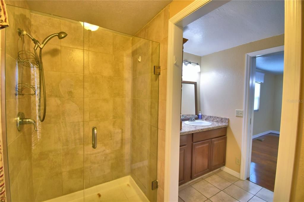 For Sale: $135,000 (2 beds, 2 baths, 1152 Square Feet)