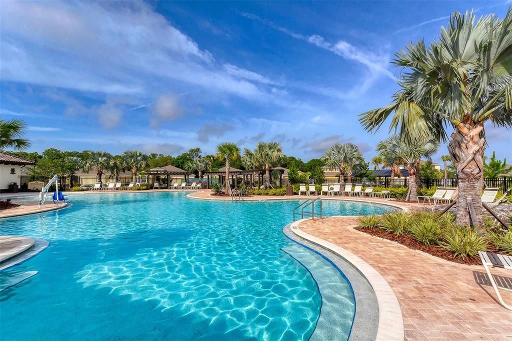 For Sale: $589,000 (4 beds, 3 baths, 2820 Square Feet)
