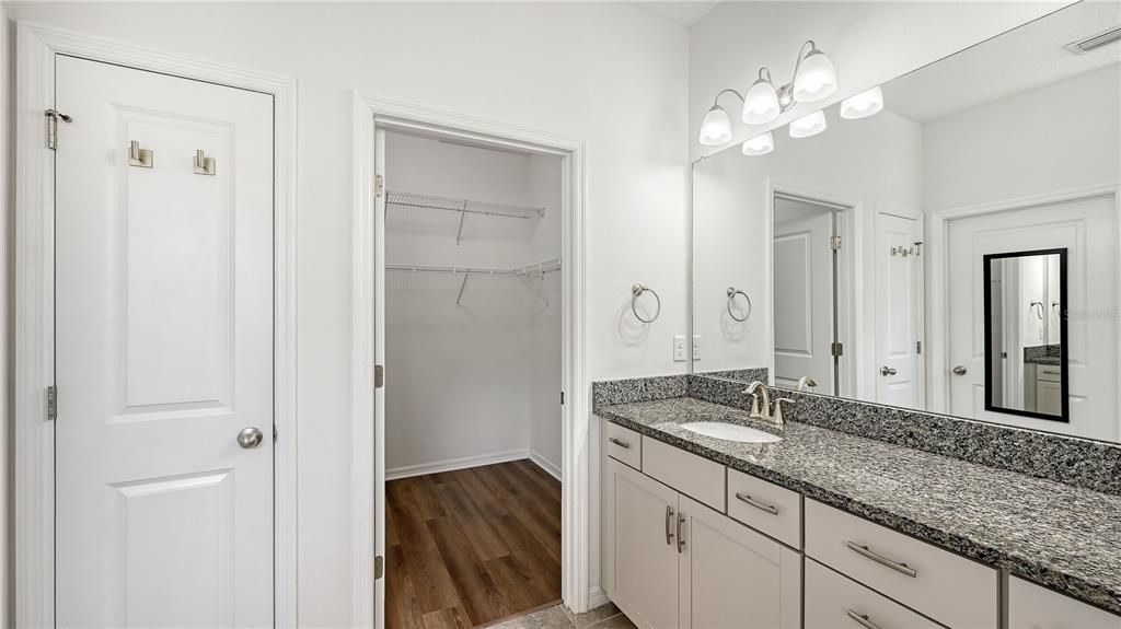 For Sale: $589,000 (4 beds, 3 baths, 2820 Square Feet)