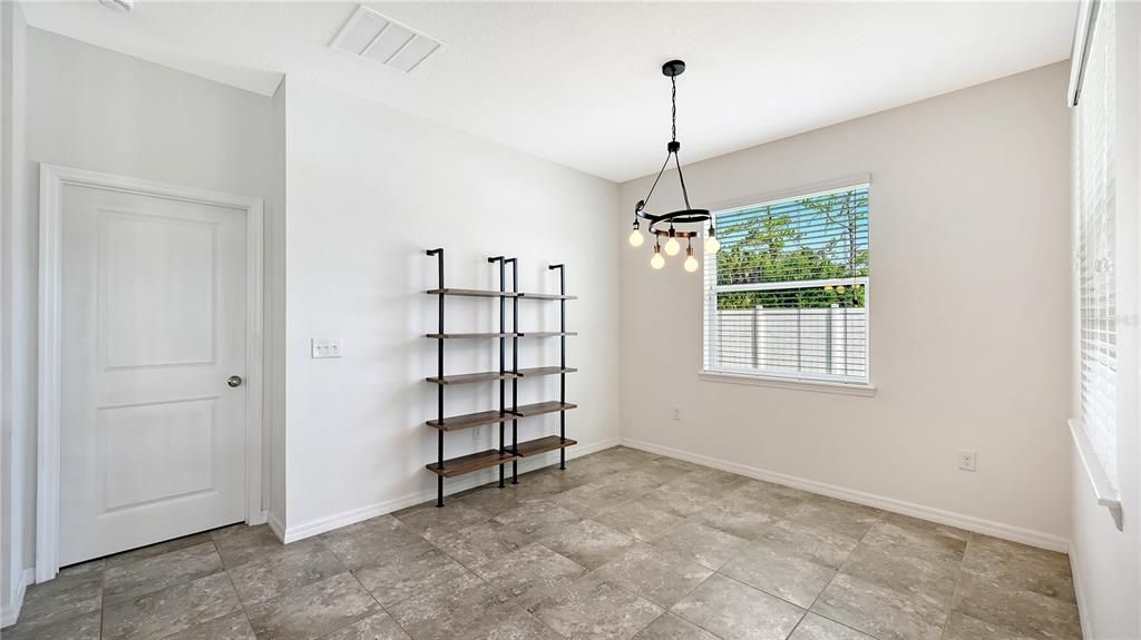 For Sale: $589,000 (4 beds, 3 baths, 2820 Square Feet)