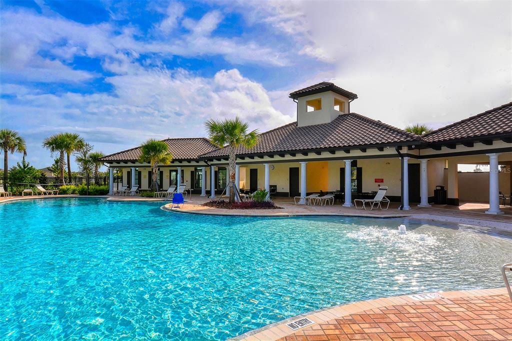 For Sale: $589,000 (4 beds, 3 baths, 2820 Square Feet)
