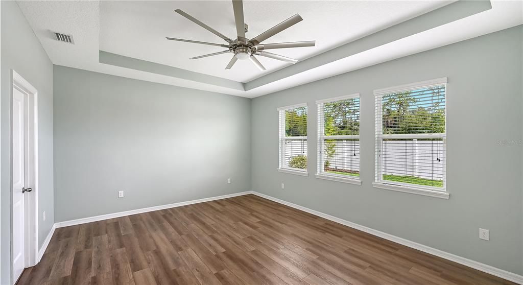 For Sale: $589,000 (4 beds, 3 baths, 2820 Square Feet)
