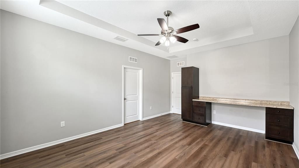 For Sale: $589,000 (4 beds, 3 baths, 2820 Square Feet)
