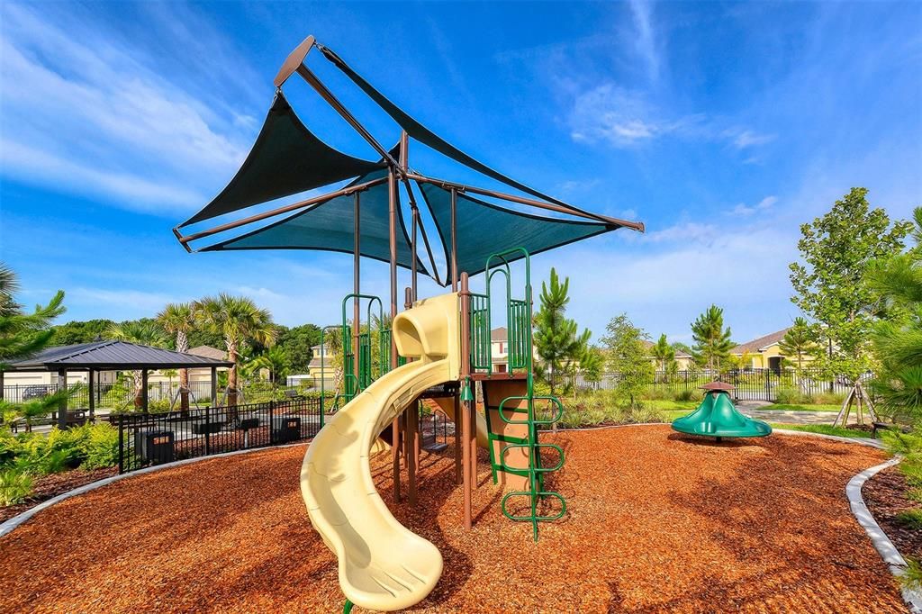 For Sale: $589,000 (4 beds, 3 baths, 2820 Square Feet)