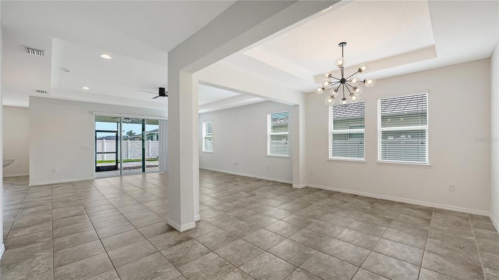 For Sale: $589,000 (4 beds, 3 baths, 2820 Square Feet)