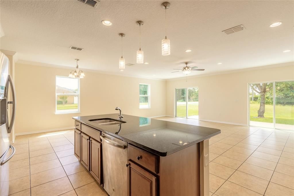 For Sale: $418,400 (5 beds, 3 baths, 3152 Square Feet)