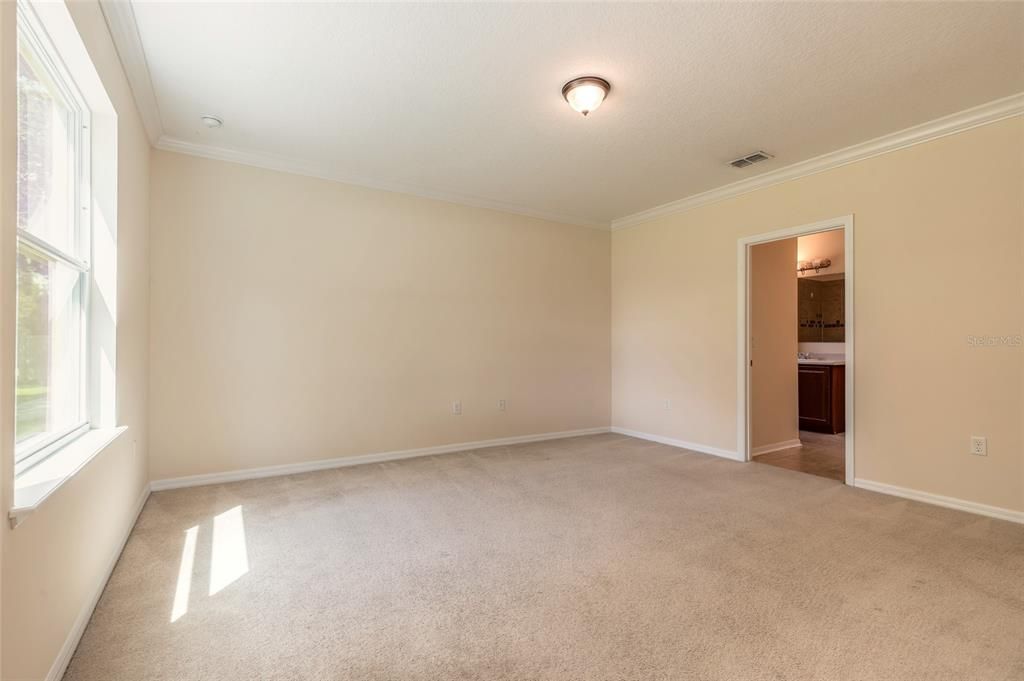 For Sale: $418,400 (5 beds, 3 baths, 3152 Square Feet)