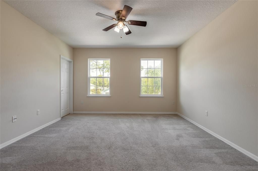 For Sale: $418,400 (5 beds, 3 baths, 3152 Square Feet)