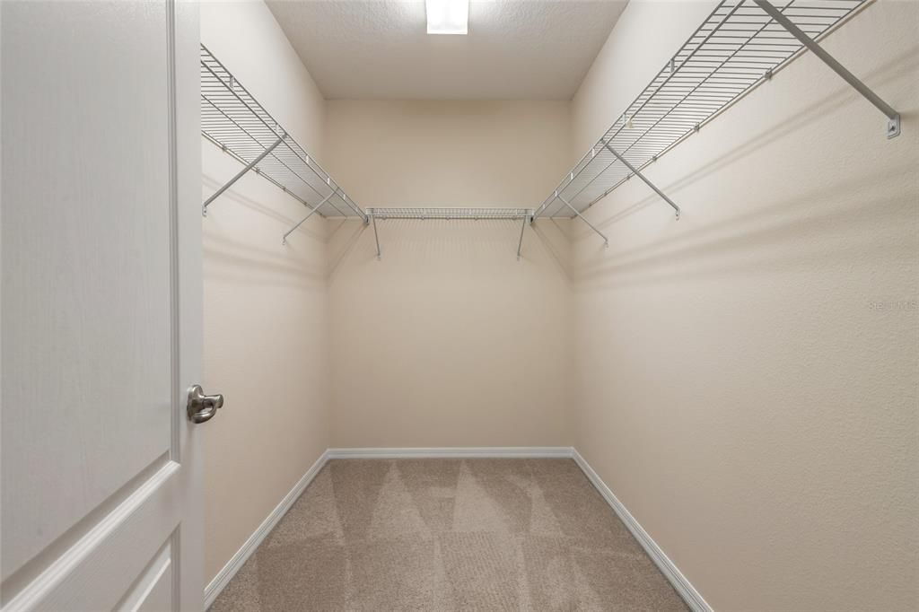 For Sale: $418,400 (5 beds, 3 baths, 3152 Square Feet)