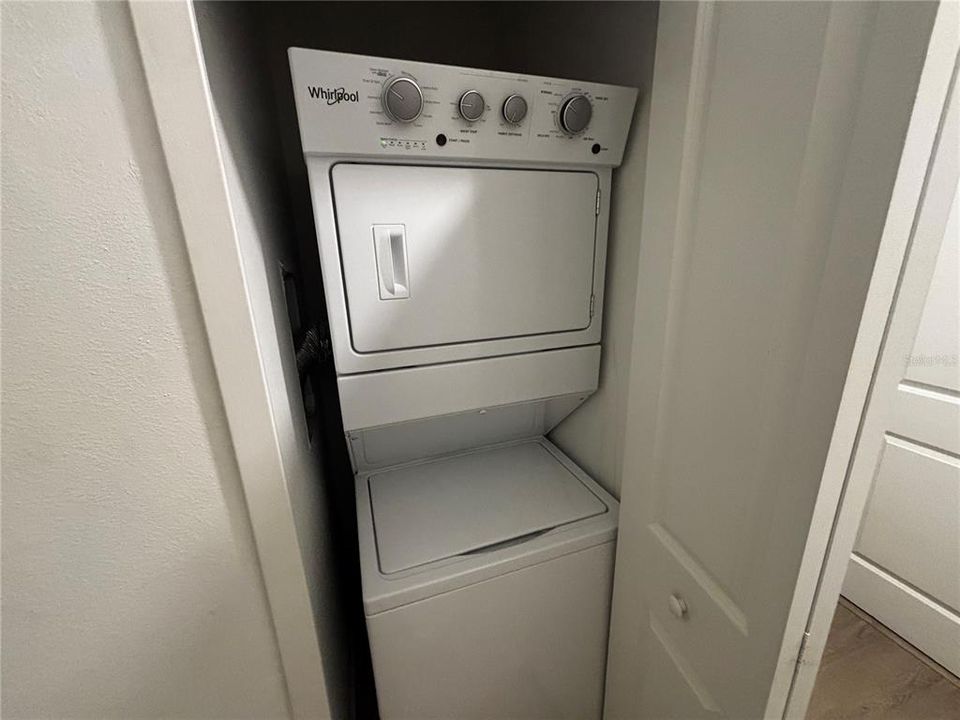 En Renta: $2,150 (3 camas, 2 baños, 1687 Pies cuadrados)