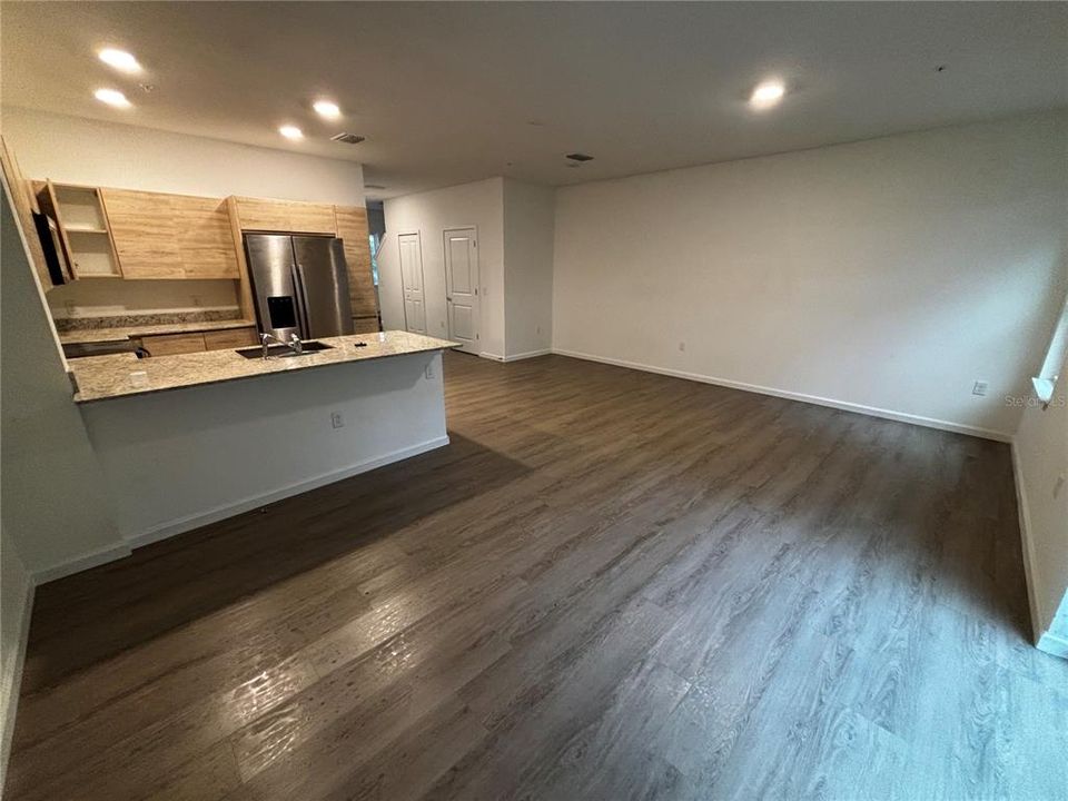 En Renta: $2,150 (3 camas, 2 baños, 1687 Pies cuadrados)