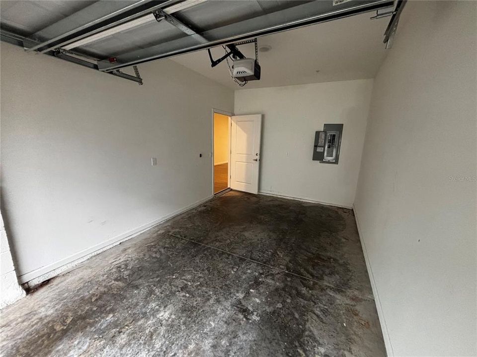 En Renta: $2,150 (3 camas, 2 baños, 1687 Pies cuadrados)