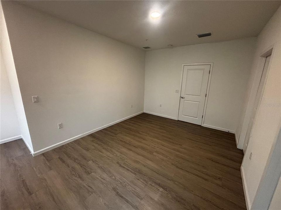 En Renta: $2,150 (3 camas, 2 baños, 1687 Pies cuadrados)