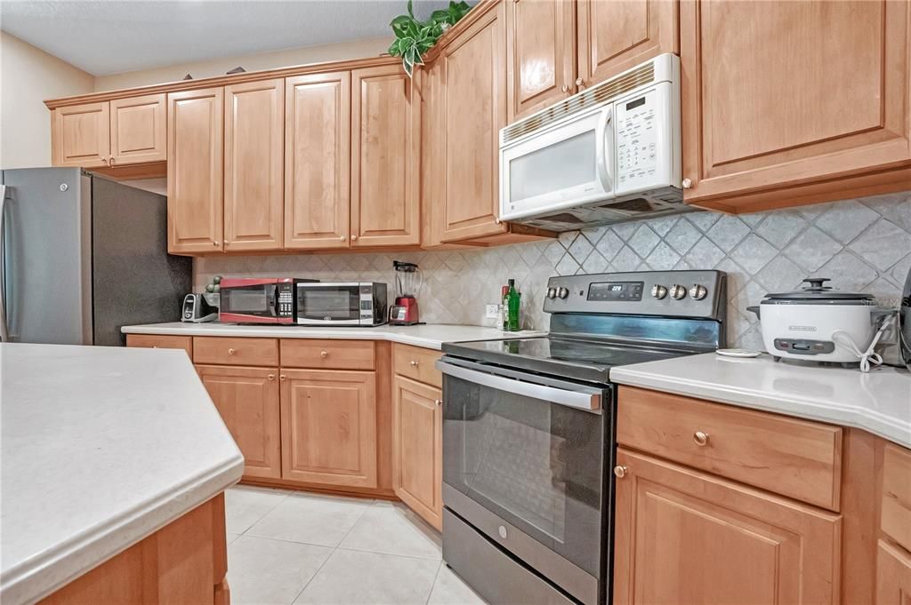 En Venta: $1,114,900 (4 camas, 4 baños, 3646 Pies cuadrados)