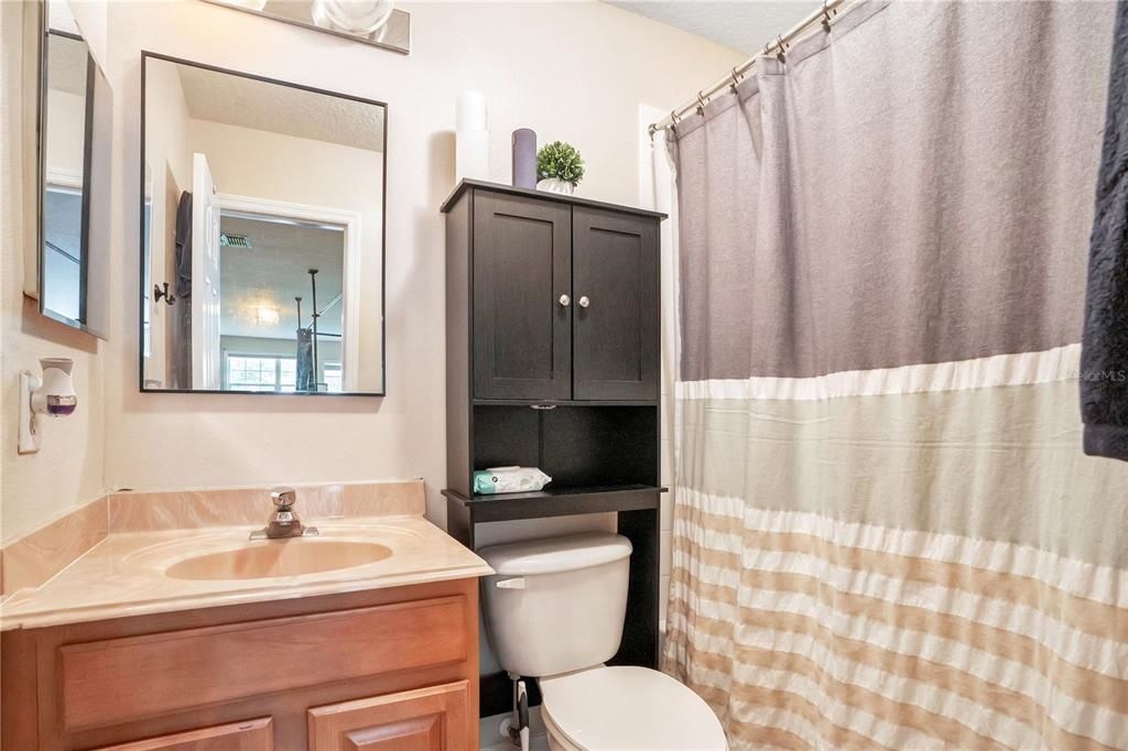 En Venta: $1,114,900 (4 camas, 4 baños, 3646 Pies cuadrados)