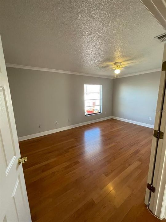 В аренду: $1,795 (3 спален, 2 ванн, 1307 Квадратных фут)