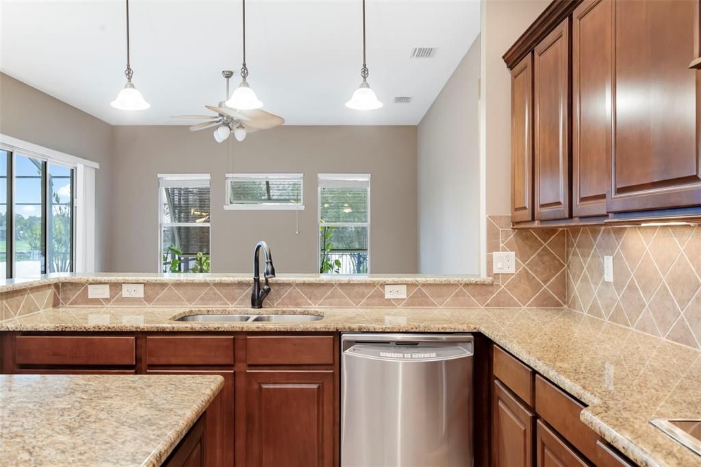 For Sale: $1,250,000 (4 beds, 3 baths, 3104 Square Feet)