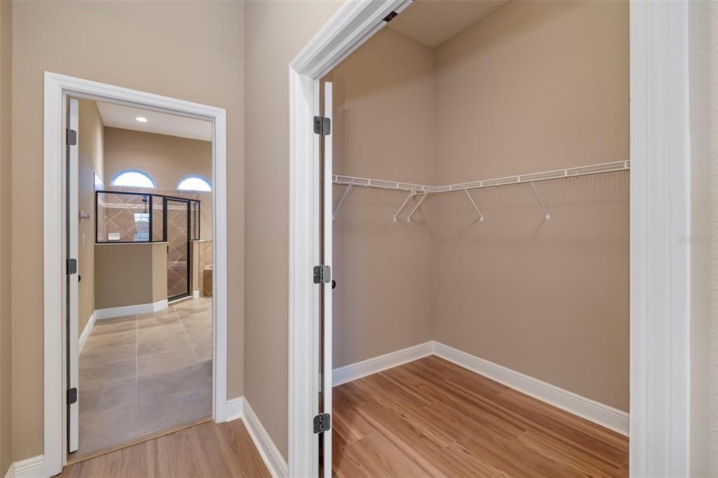 For Sale: $1,250,000 (4 beds, 3 baths, 3104 Square Feet)