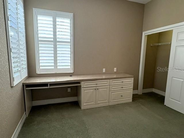 En Renta: $2,495 (3 camas, 2 baños, 1860 Pies cuadrados)