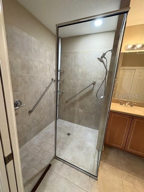 En Renta: $2,495 (3 camas, 2 baños, 1860 Pies cuadrados)