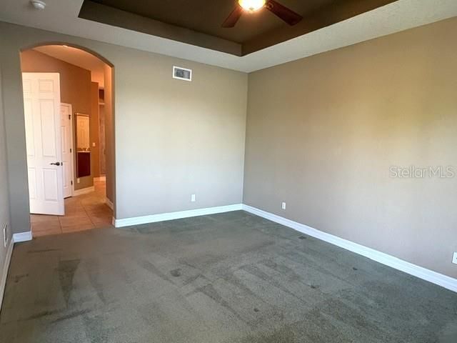 En Renta: $2,495 (3 camas, 2 baños, 1860 Pies cuadrados)
