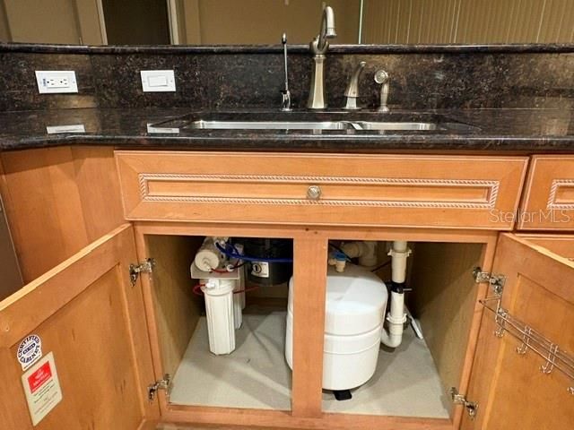 En Renta: $2,495 (3 camas, 2 baños, 1860 Pies cuadrados)