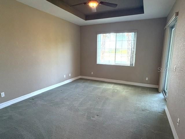 En Renta: $2,495 (3 camas, 2 baños, 1860 Pies cuadrados)
