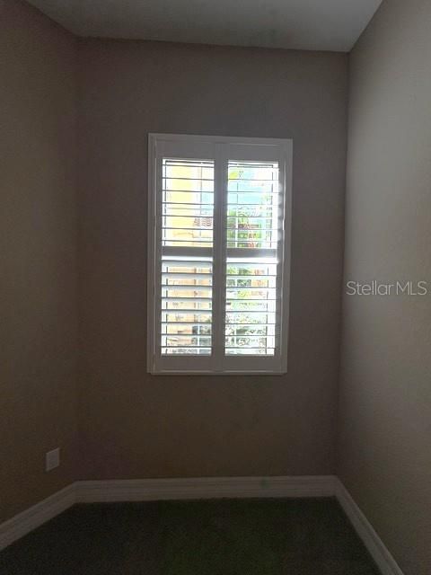 En Renta: $2,495 (3 camas, 2 baños, 1860 Pies cuadrados)