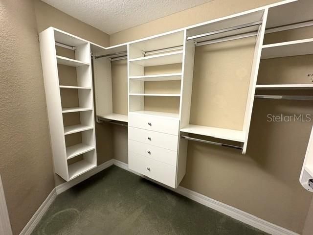 En Renta: $2,495 (3 camas, 2 baños, 1860 Pies cuadrados)